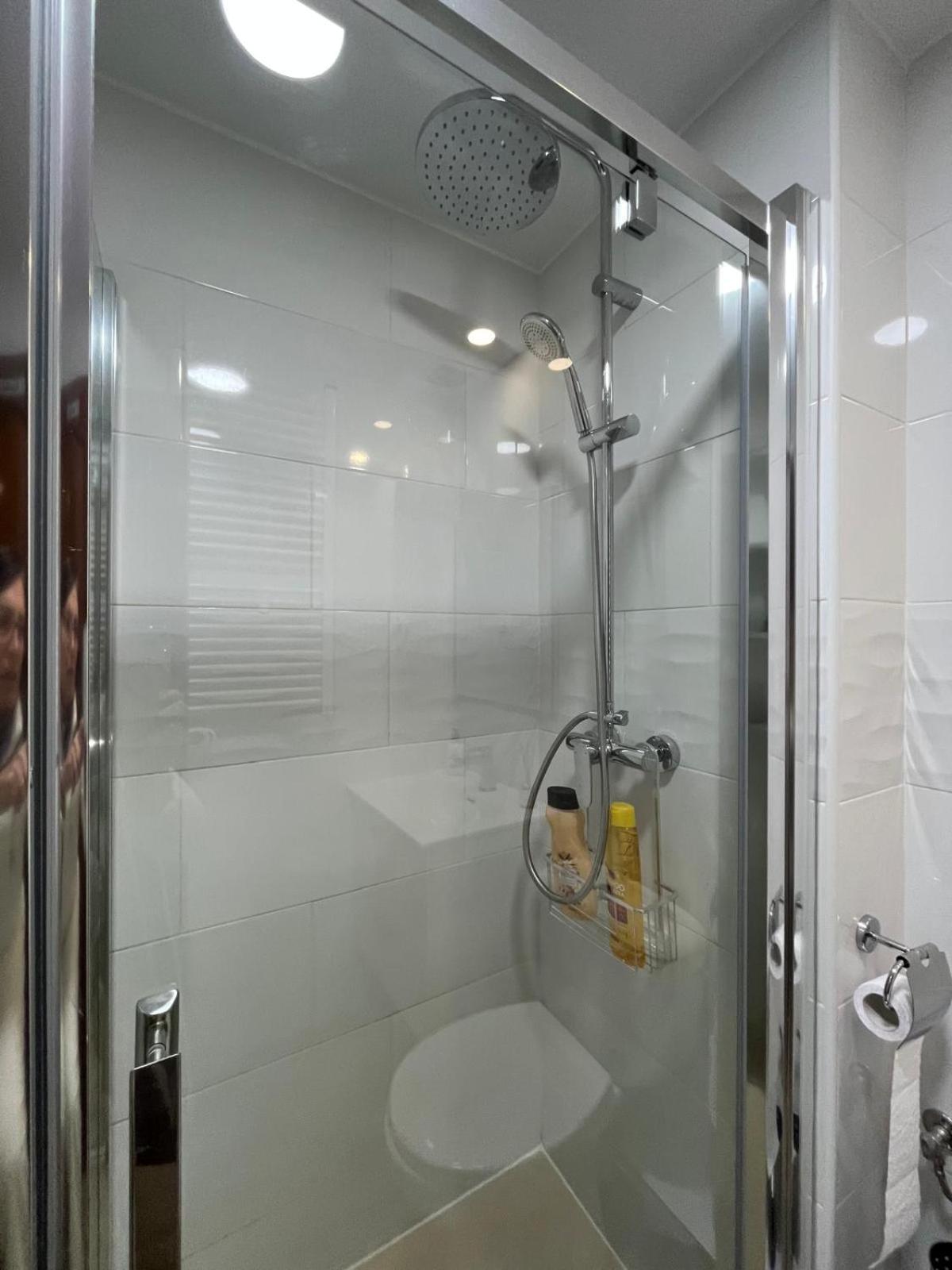 Apartamento Mercurio- Barajas 1B Madrid Luaran gambar